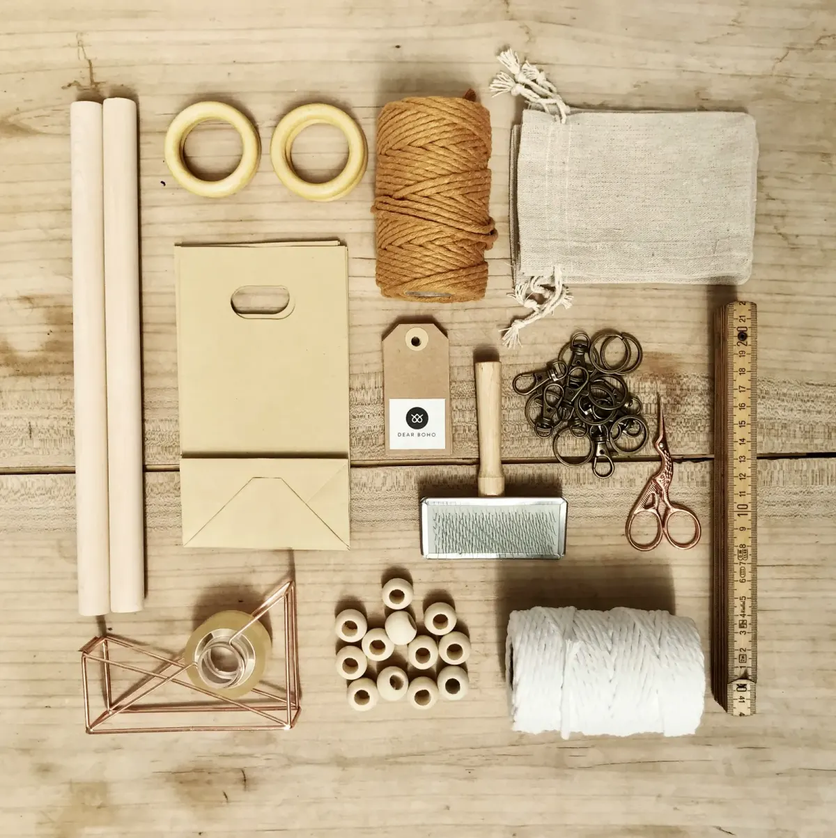 Useful tools to handcraft gifts