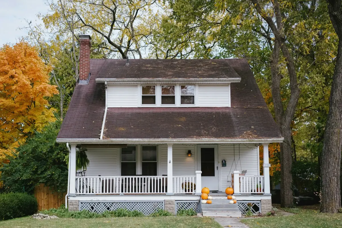 White House of the Suburbs