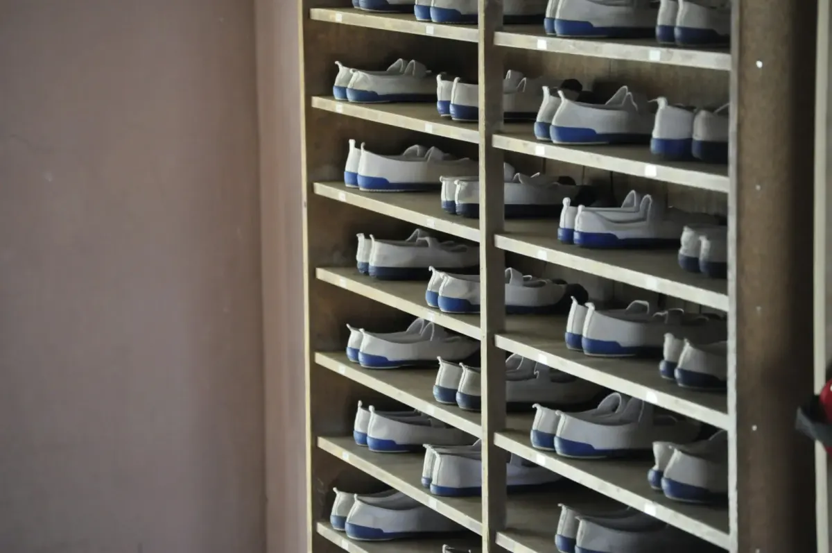 japanese school system schoes